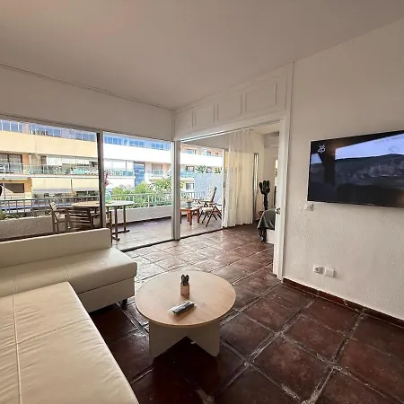 Apartmán Bliss Apartment, Terrace, Pool &